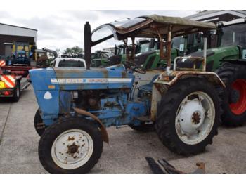 Tracteur agricole FORD