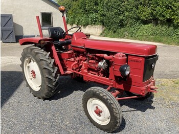 Tracteur agricole RENAULT