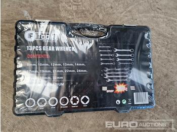  Unused 13Pc Ratchet Spanner Set - équipement de garage