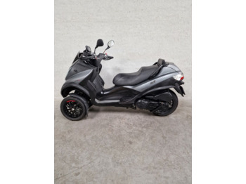 Piaggio 400 LT MP3 Scooter - Motocyclette
