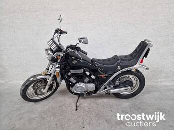 suzuki 700 GV - Motocyclette