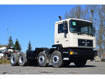 Châssis cabine MAN 32.322 chassis 8x4 model 1993: photos 1