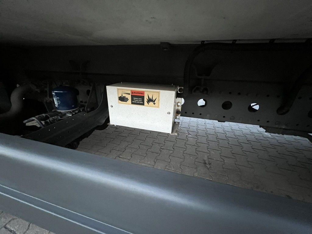 Camion frigorifique Mercedes-Benz Atego 1523L Tiefkühl*Thermoking T800R*LBW+Türen*: photos 16