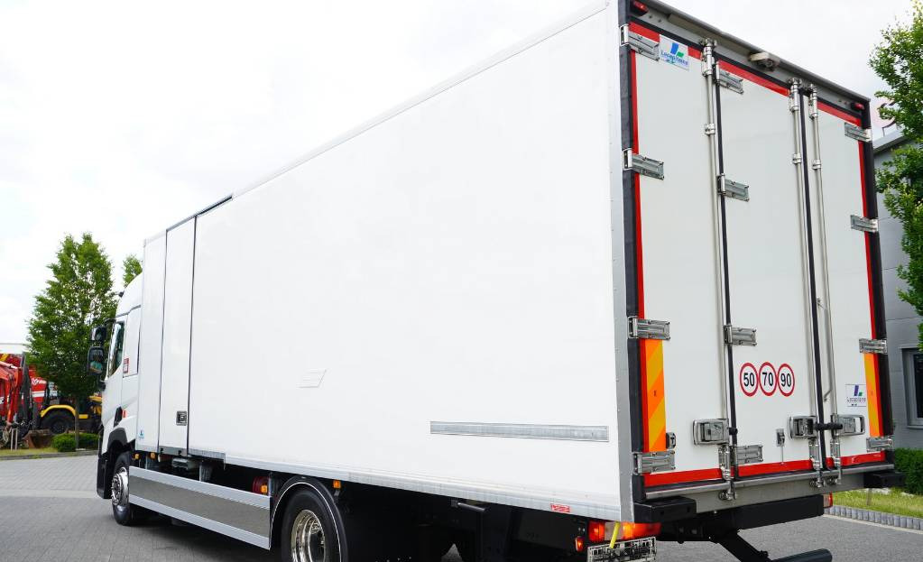 Camion frigorifique RENAULT T430 E6 Refrigerator/ ATP/FRC / 4x2 / Bittemperature / 19 pallets: photos 5