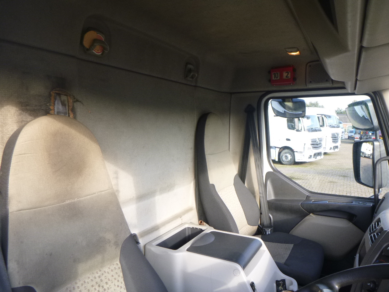 Camion frigorifique Renault Midlum 190 dxi 4x2 RHD frigo box 20 m3: photos 18
