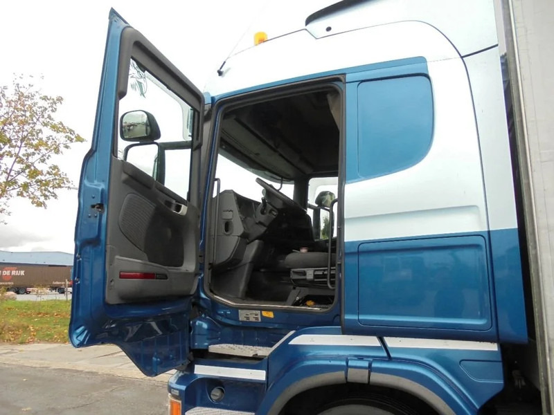 Camion à rideaux coulissants Scania R410 6x2: photos 10