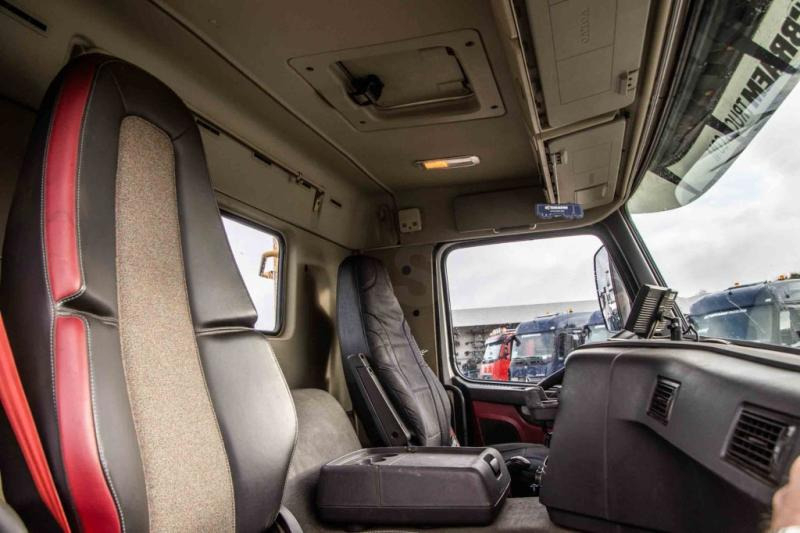 Camion ampliroll Volvo FMX 450+E6+PALFGINER20T: photos 10