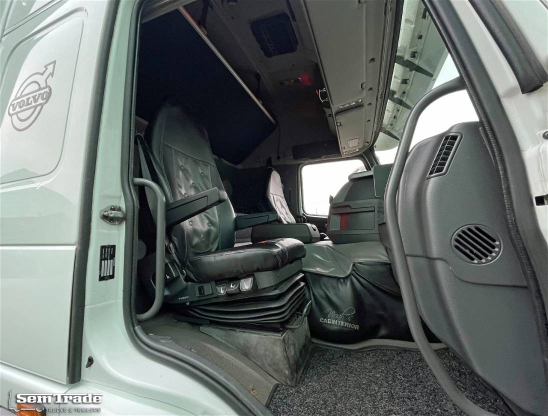 Camion frigorifique Volvo FM 370 TRS Cooling Tail Lift 945 x 247 x 275 CM Inside Super Condition NEW: photos 13