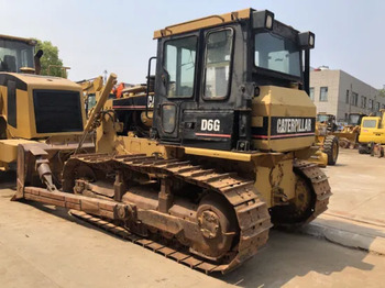 Bulldozer CATERPILLAR D6N