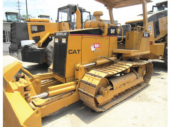 Bulldozer CATERPILLAR D4C