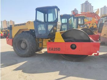 Compacteur à pieds de mouton/ monocylindre DYNAPAC CA 25 D