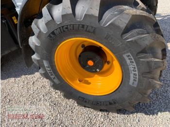 Chargeuse sur pneus télescopique JCB TM 320 S Agri: photos 5