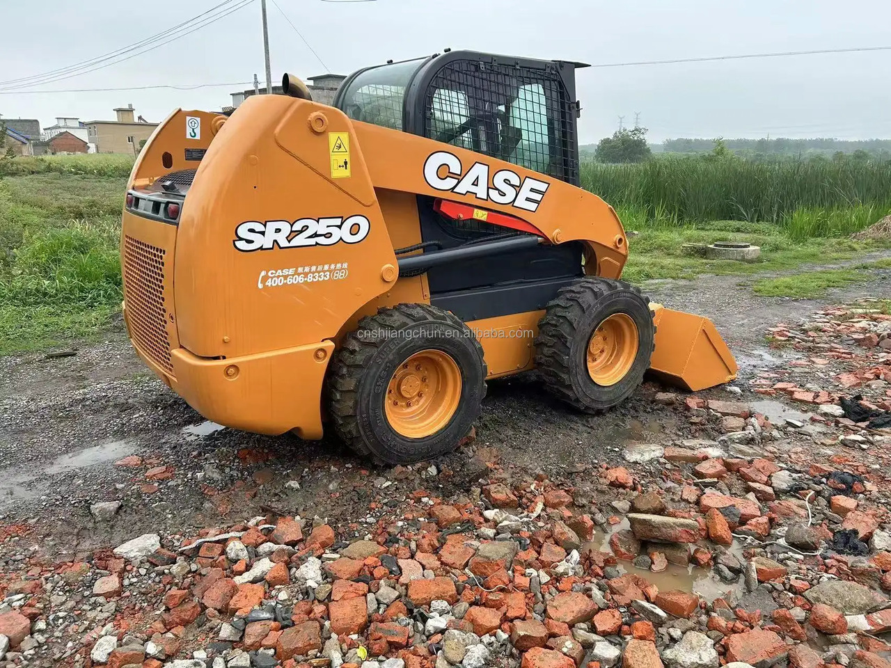 Mini chargeuse Used Skid Steer loader Case 250 in good condition for sale: photos 2