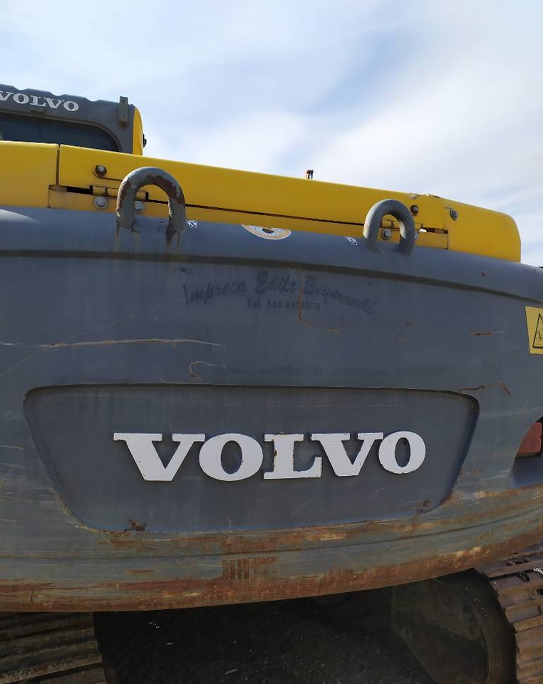 Pelle sur chenille Volvo EC 140 B LC: photos 4