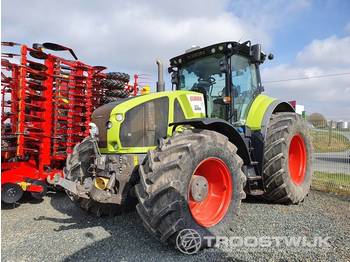 Tracteur agricole Claas AXION 920: photos 1
