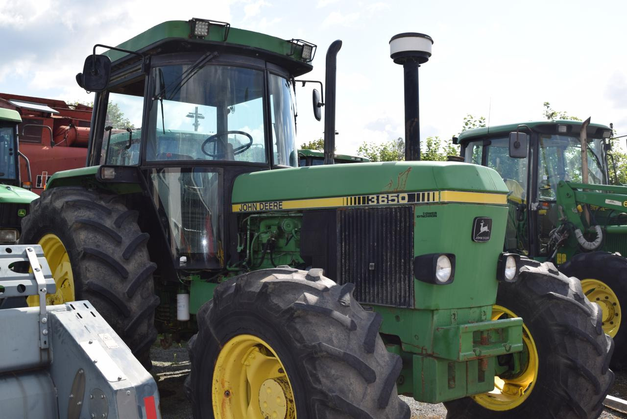 Tracteur agricole John Deere 3650: photos 2