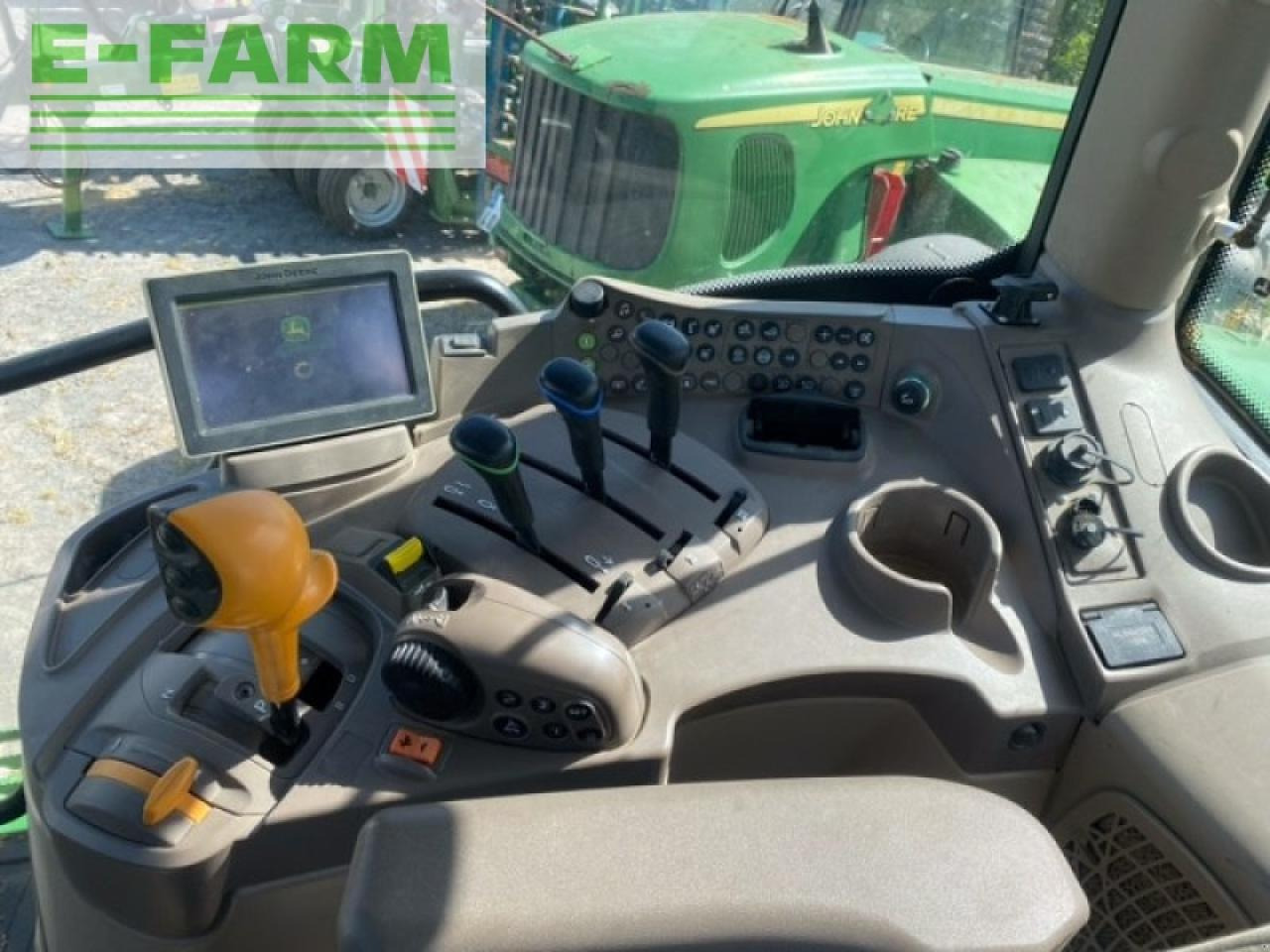 Tracteur agricole John Deere 6145r: photos 9
