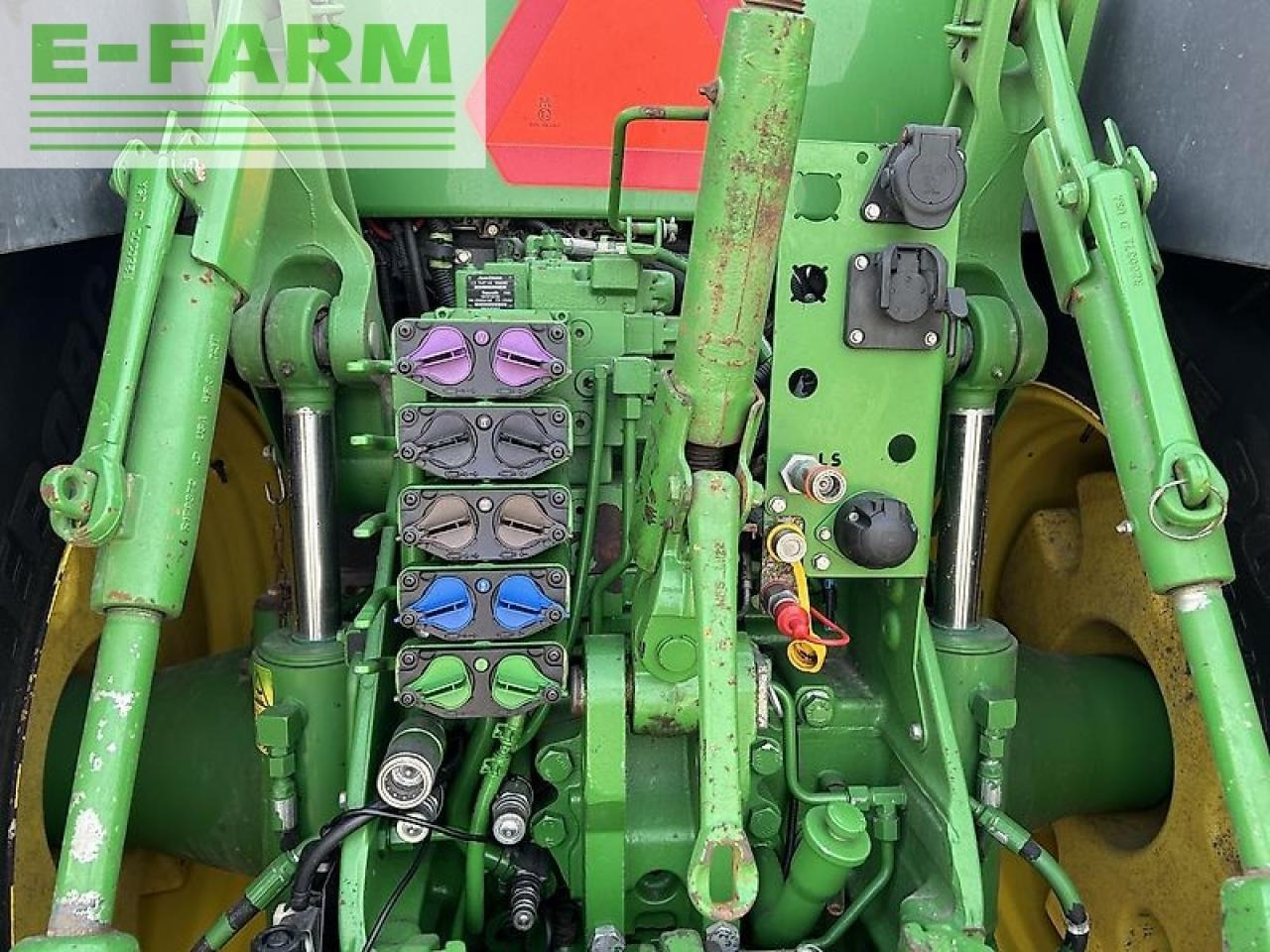 Tracteur agricole John Deere 8370r: photos 6