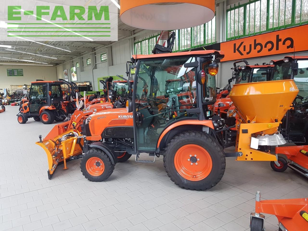 Tracteur agricole Kubota b2-231h cab: photos 8