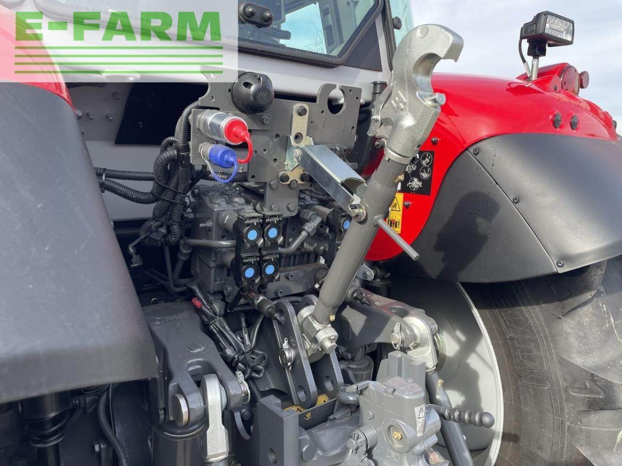 Tracteur agricole Massey Ferguson mf 5s.145 dyna-6 exclusive: photos 11