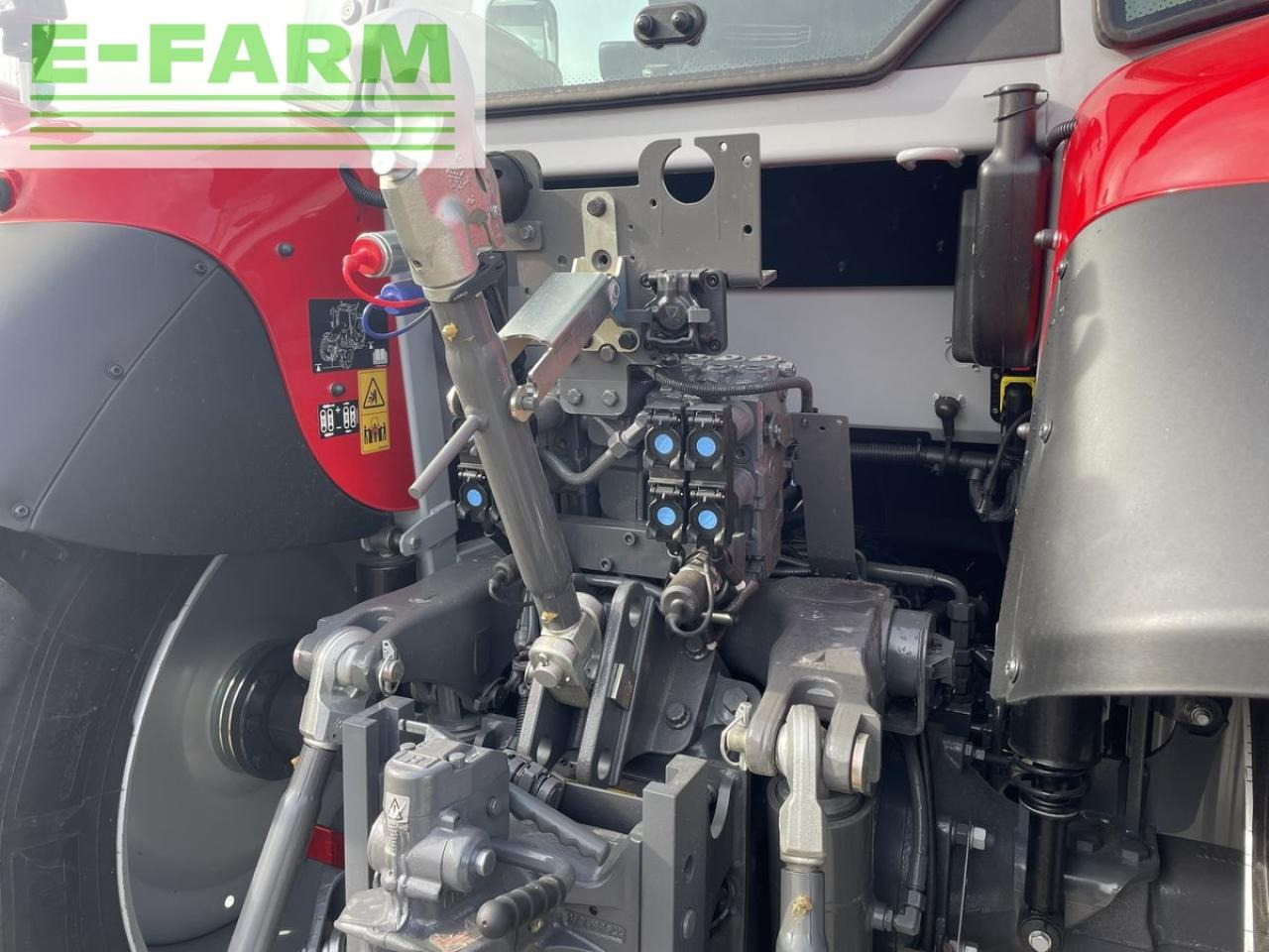 Tracteur agricole Massey Ferguson mf 5s.145 dyna-6 exclusive: photos 12