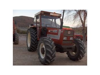 FIAT 110-90 DT
 - Tracteur agricole