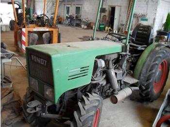 Fendt Schmalspurtrecker Allrad Typ 145/2 Xaver - Tracteur agricole