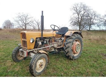 Tracteur agricole Ursus C 330: photos 1