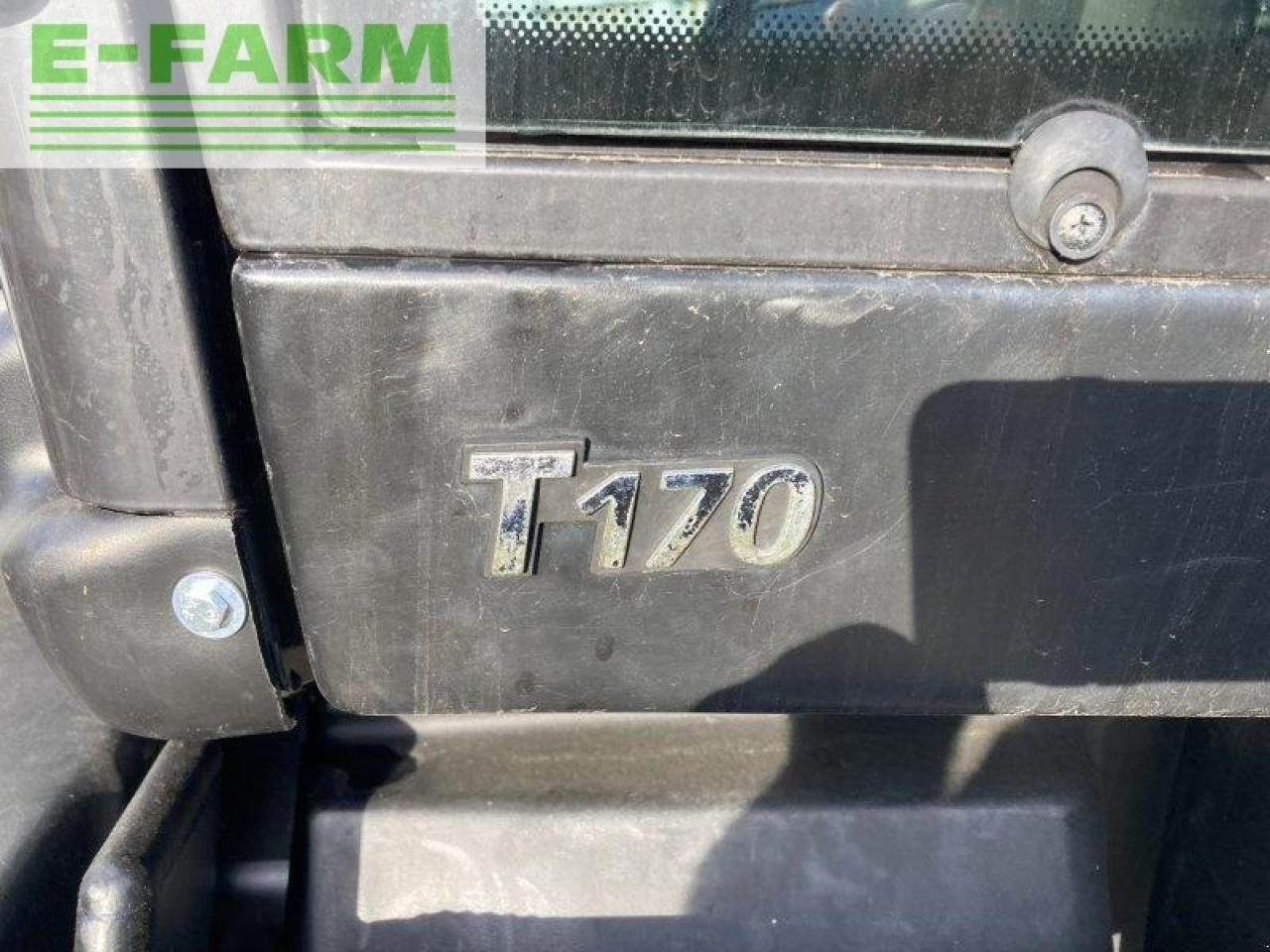 Tracteur agricole Valtra t170: photos 8