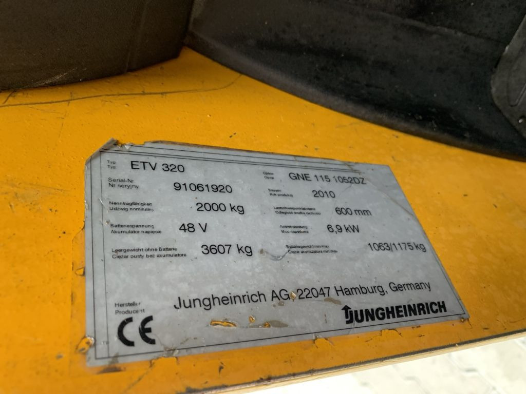 Chariot à mât rétractable Jungheinrich ETV320: photos 4