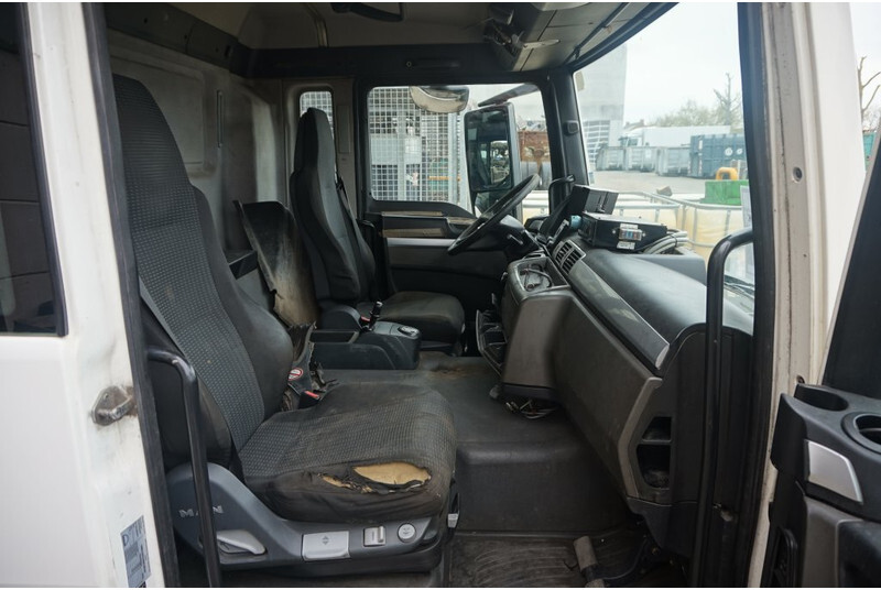 Cabine et intérieur pour Camion MAN F99L17 TGS: photos 7