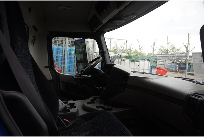 Cabine et intérieur pour Camion Mercedes-Benz ANTOS S-CAB CLASSICSPACE 320MM MM TUNNEL: photos 6