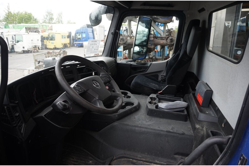 Cabine et intérieur pour Camion Mercedes-Benz ANTOS S-CAB CLASSICSPACE 320MM MM TUNNEL: photos 5