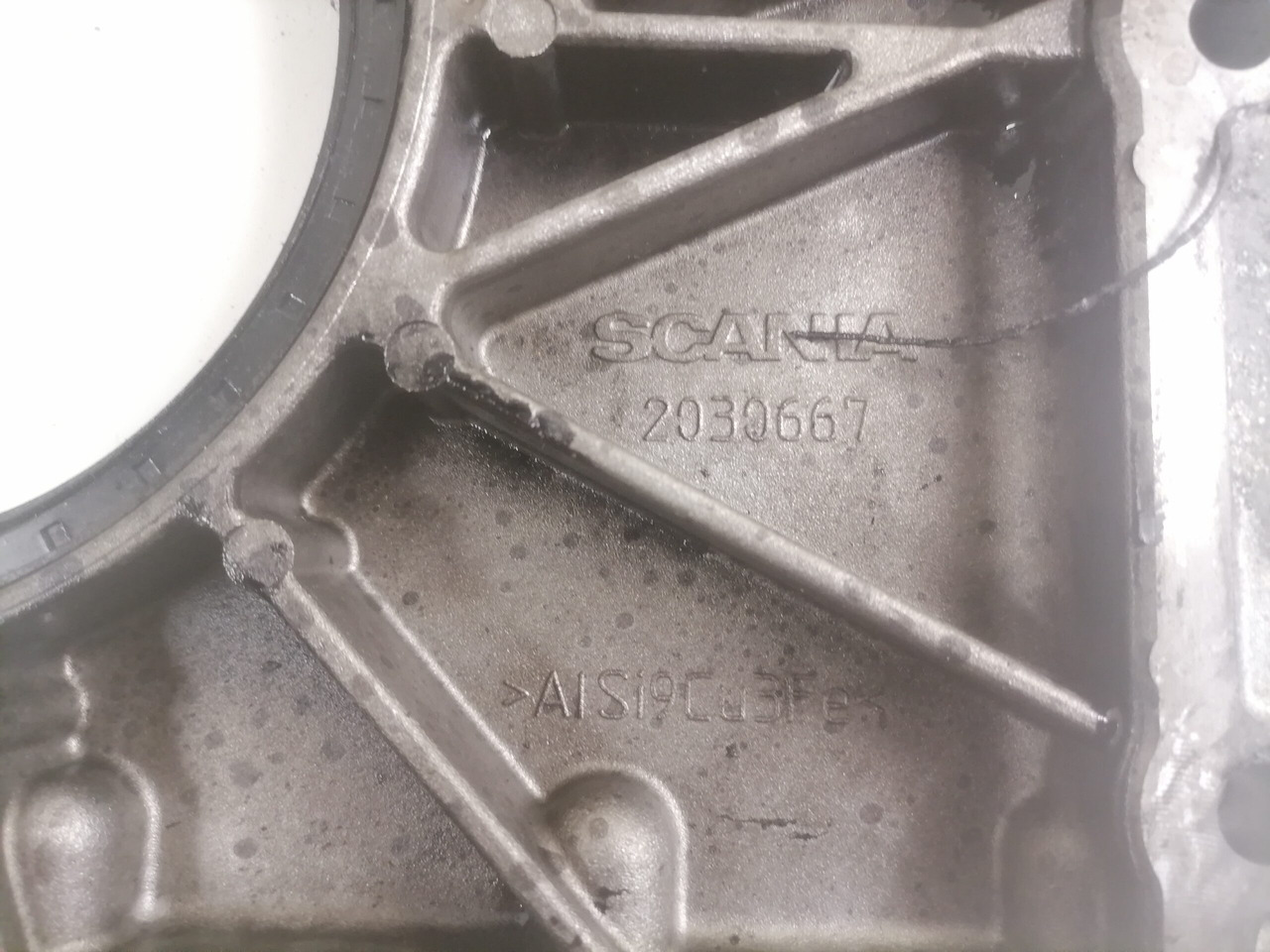 Moteur et pièces pour Camion Scania Engine front cover 2030667: photos 3