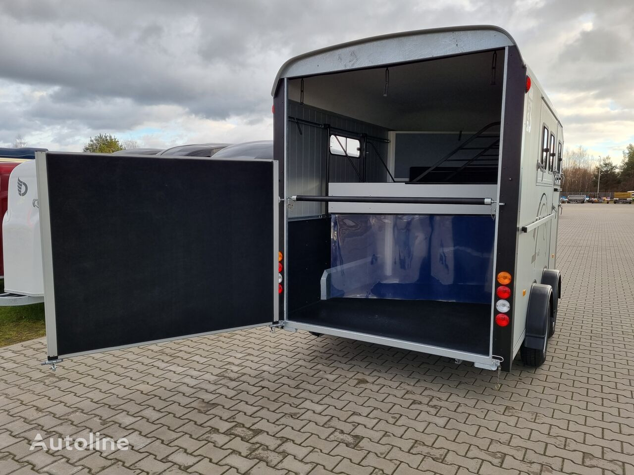 Van chevaux neuf Cheval Liberté Maxi 3 Minimax trailer for 3 horses GVW 3500kg tack room saddle: photos 22