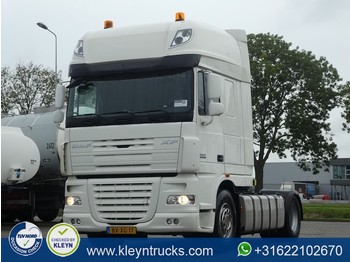Tracteur routier DAF XF 105.460 superspacecab: photos 1
