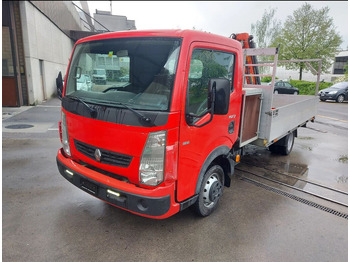 Camion plateau RENAULT Maxity 130
