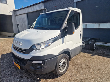 Véhicule utilitaire IVECO Daily 35s16