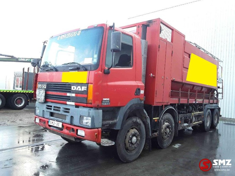 Camion hydrocureur DAF 85 CF 430 on stock TOP condition: photos 4