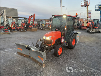  Traktor Kubota ST401 + plogutrustning - Tracteur communal