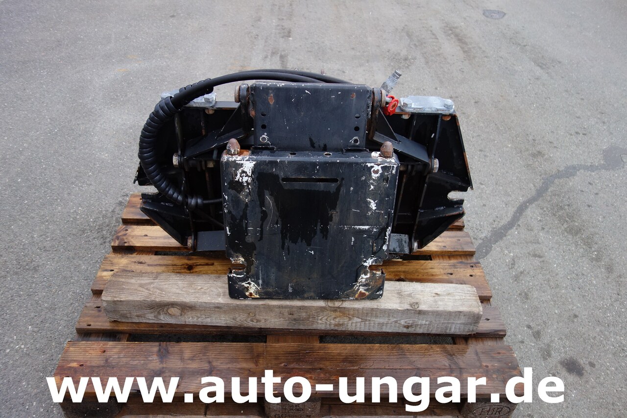 Tracteur communal Unimog Multicar Frontanbau Adapterplatte Frontkraftheber Unimog-Multicar: photos 2