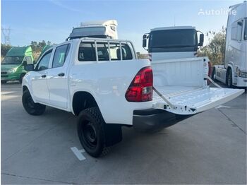 Pick-up Toyota Hilux: photos 3