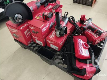 MILWAUKEE Qty of Various Electric Tools ( ... - Outil/ Équipement: photos 1