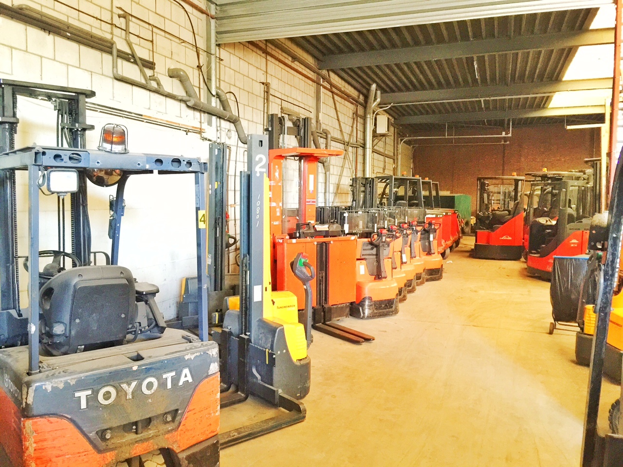 Van den Bosch vorkheftrucks B.V. - Annonce de vente undefined: photos 5