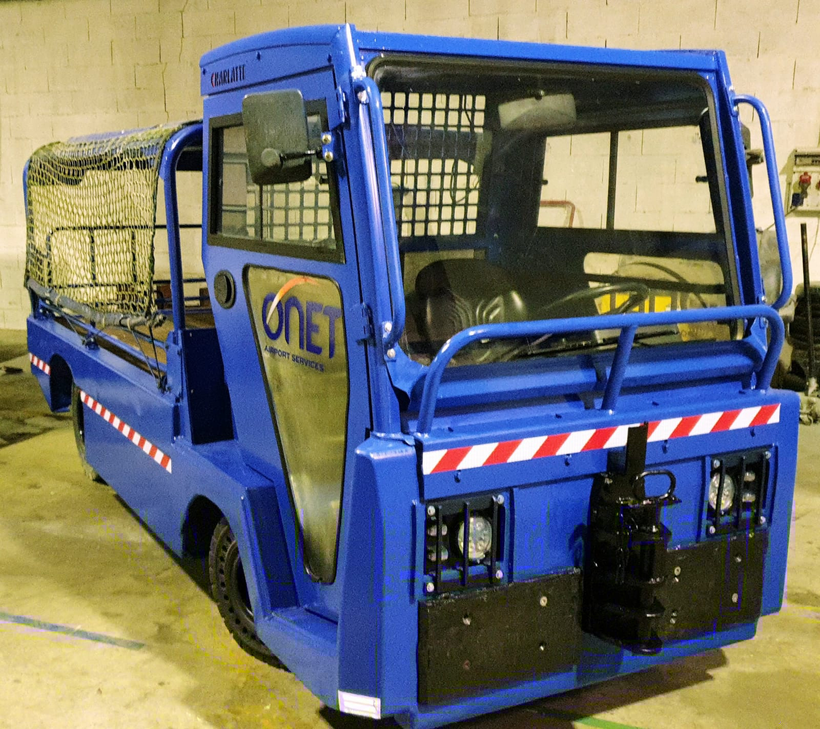 Air Business GSE - Équipements aéroportuaires FMC - Année: 2000 undefined: photos 4