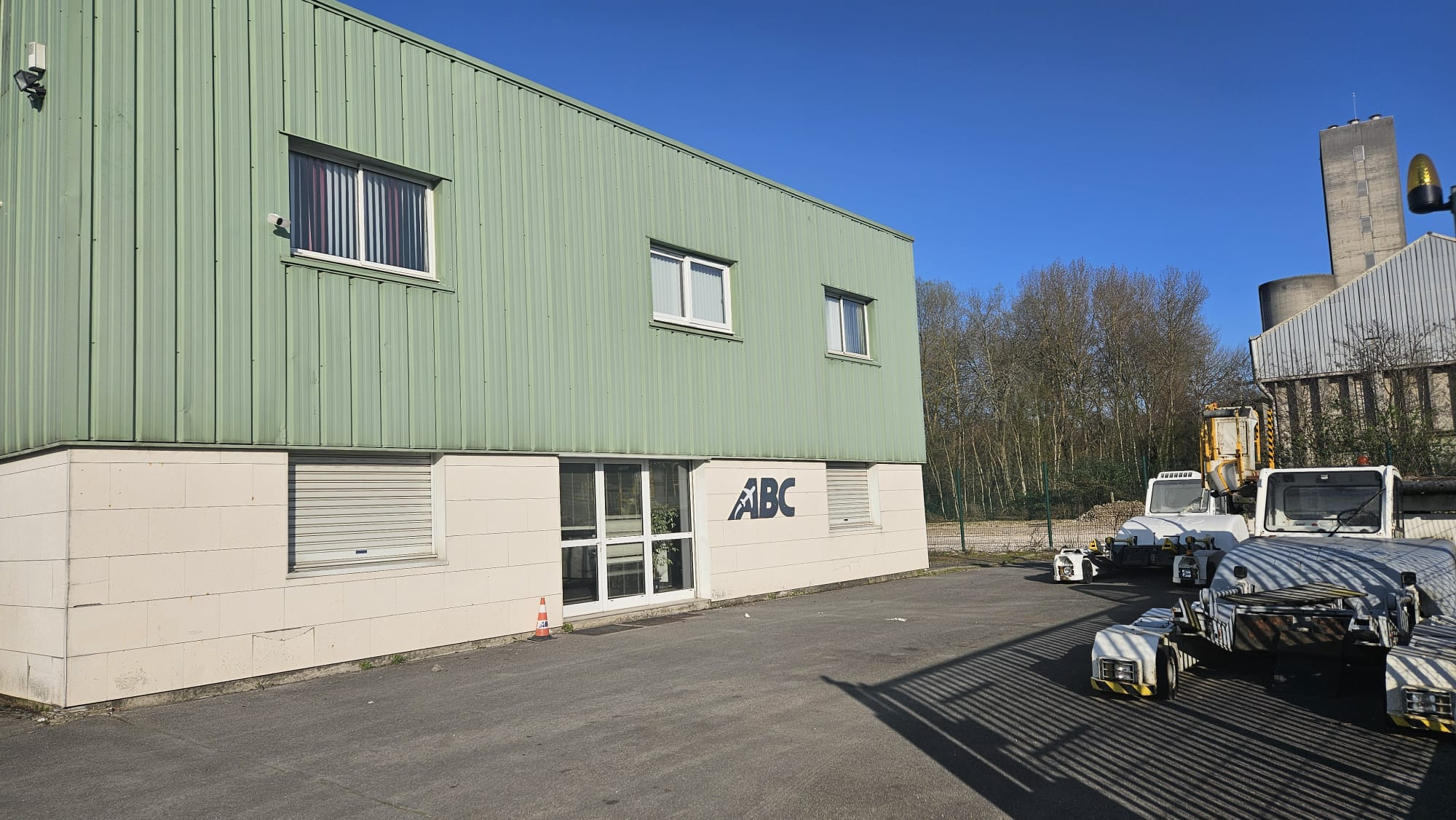 Air Business GSE - Équipements aéroportuaires FMC - Année: 2000 undefined: photos 2