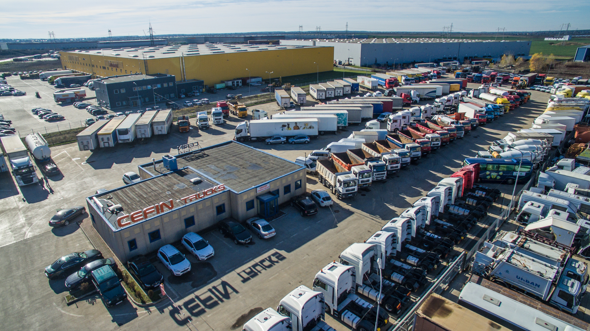 AIC TRUCKS SA - Engins de chantier - Année: 2018 undefined: photos 1
