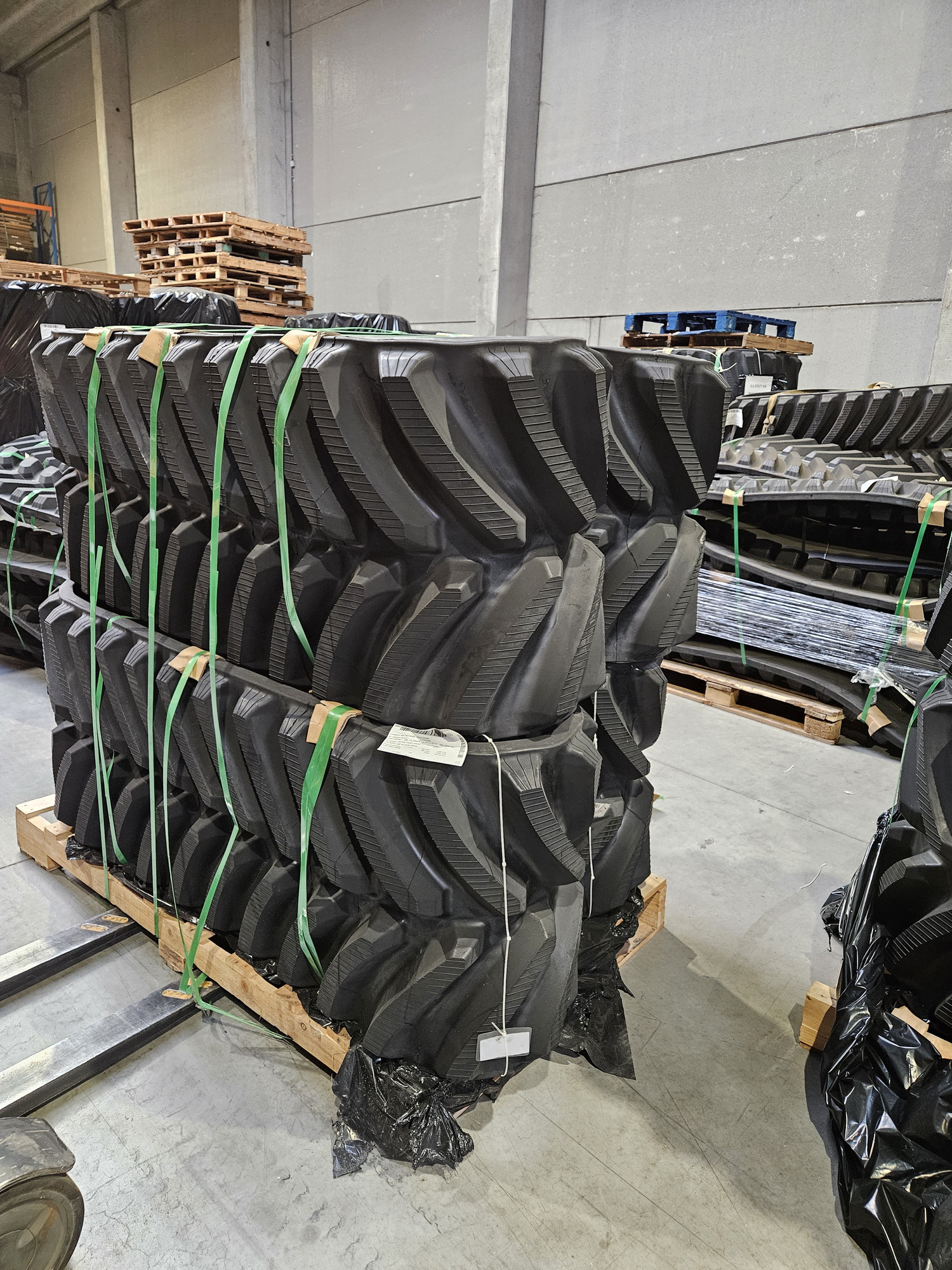 LEACH LEWIS RUBBER TRACKS LIMITED - Pièces de rechange FENDT undefined: photos 6