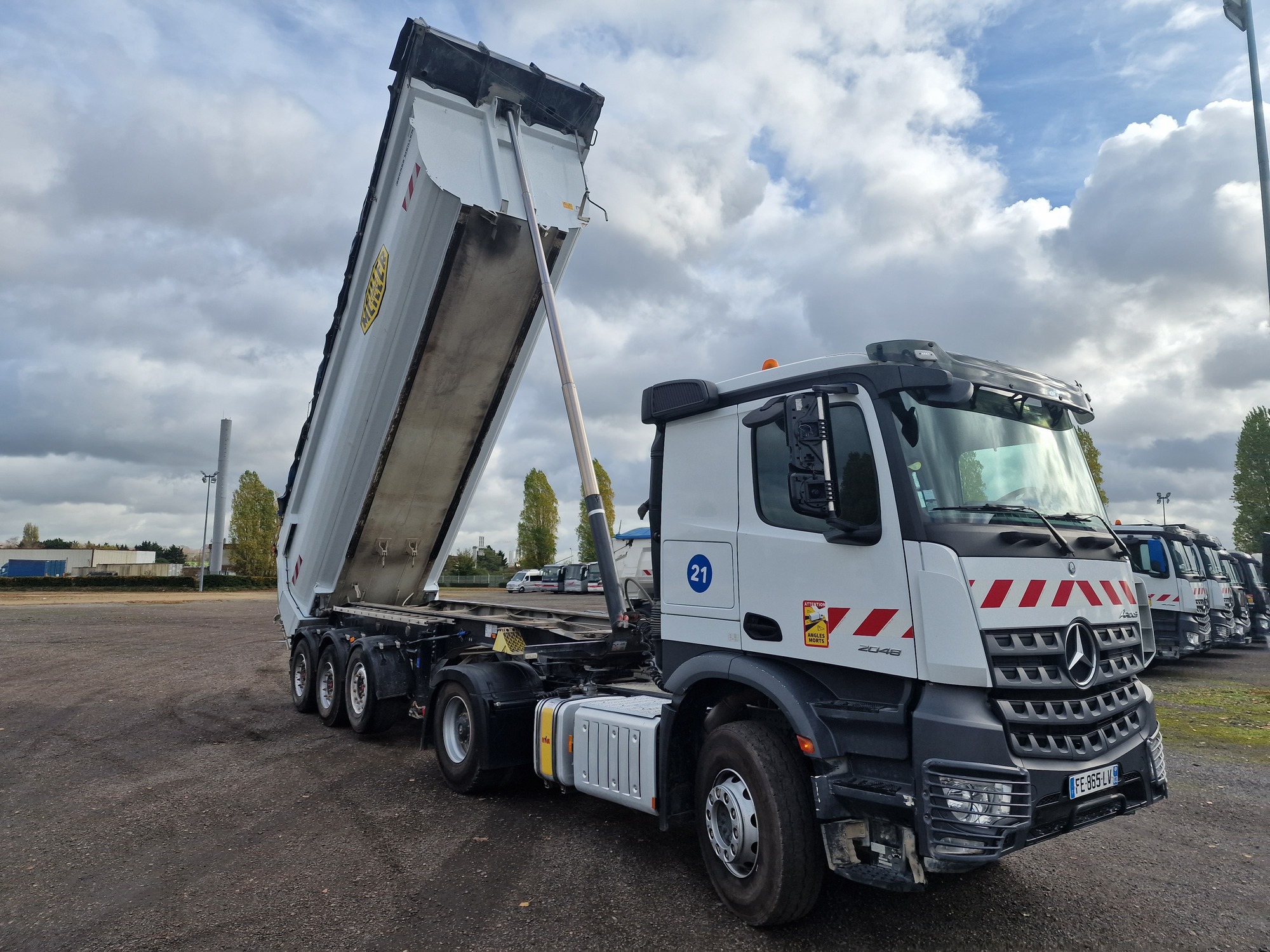 NV TRADING - Camions - plate-forme de chargement undefined: photos 3