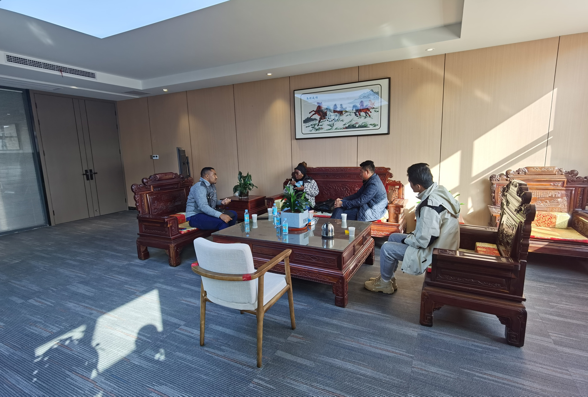 Toaks International Trading Company - Engins de chantier CATERPILLAR 320D2 undefined: photos 10